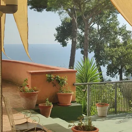 Alojamento de Acomodação e Pequeno-almoço Smeraldo Salerno
