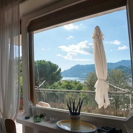 Bed & Breakfast Smeraldo Salerno